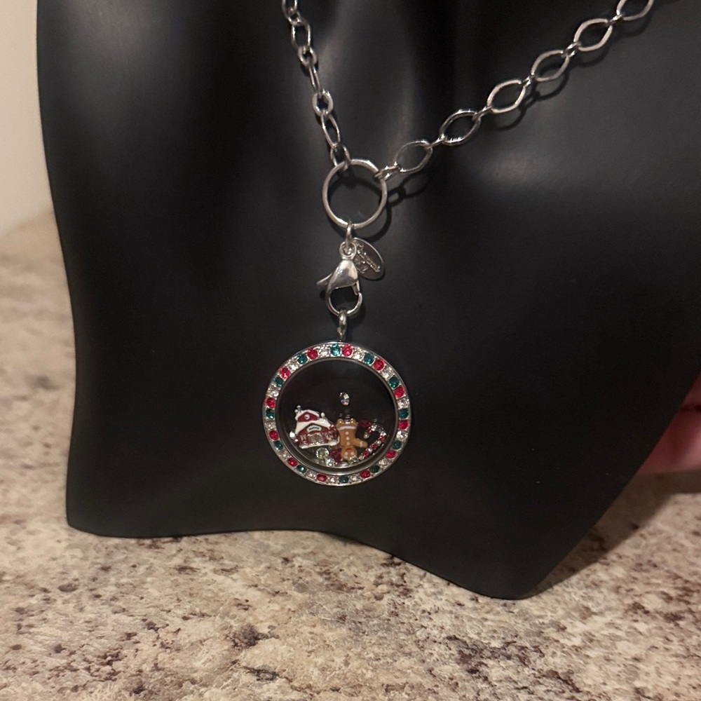 NWT Origami Owl Red-Green & Clear Glistening Crystals Locket Necklace